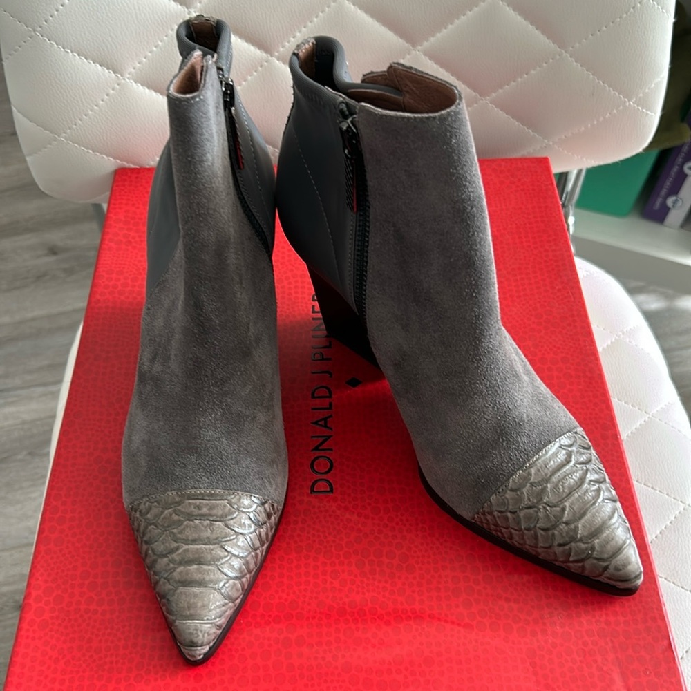 Donald pliner Vicson-ol storm suede boots
